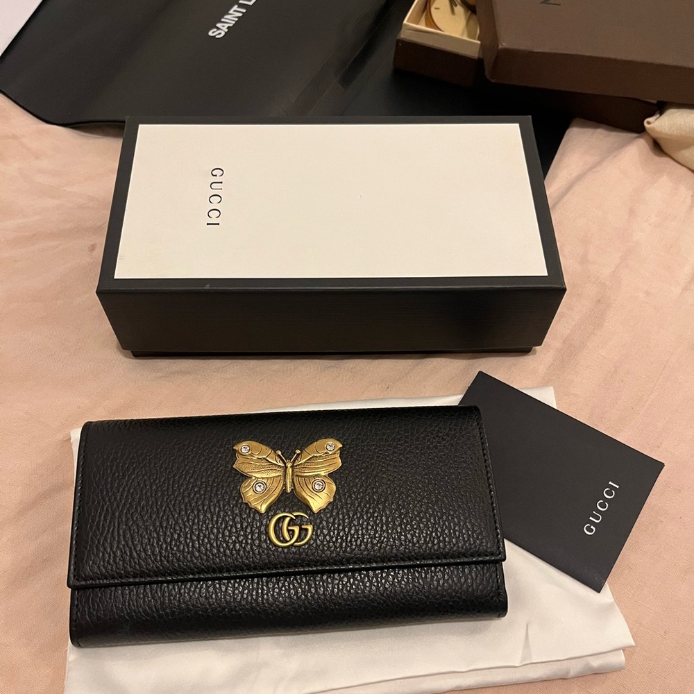 Authentic Gucci wallet